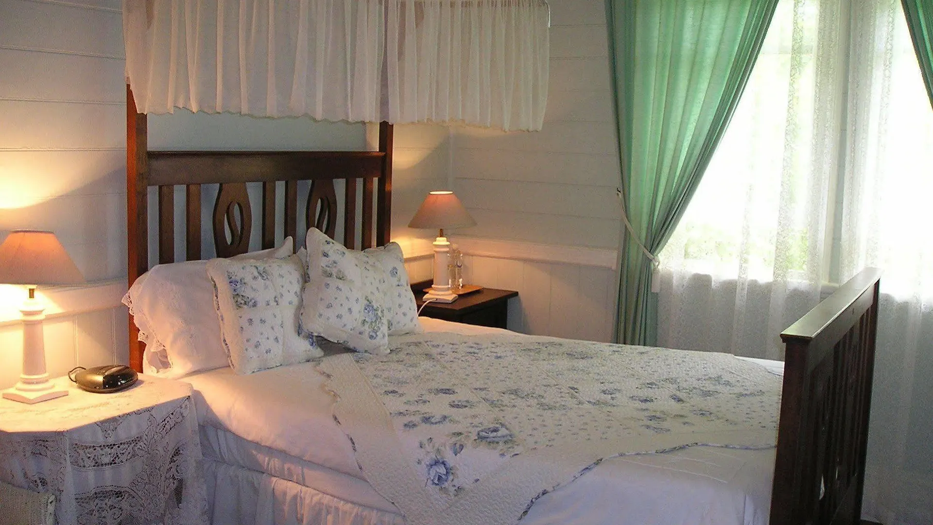 Maleny Lodge 4*,